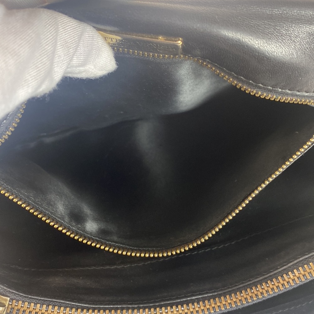 Authentic/Vintage Bottega Veneta Crossbody/Shoulder/clutch w/ matching wallet - Picture 11 of 16